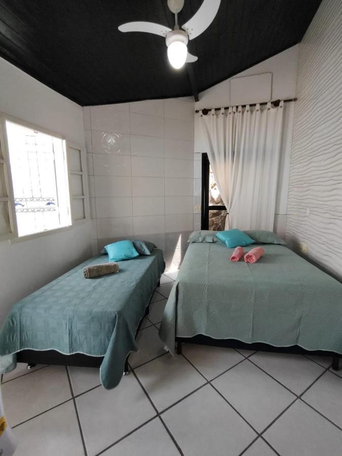 Com Piscina Dos Anjos Homestay *